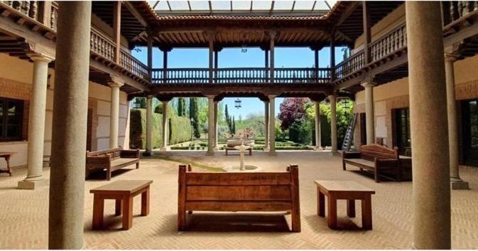 Casa Palacio Toledo Puy Du Fou מראה חיצוני תמונה